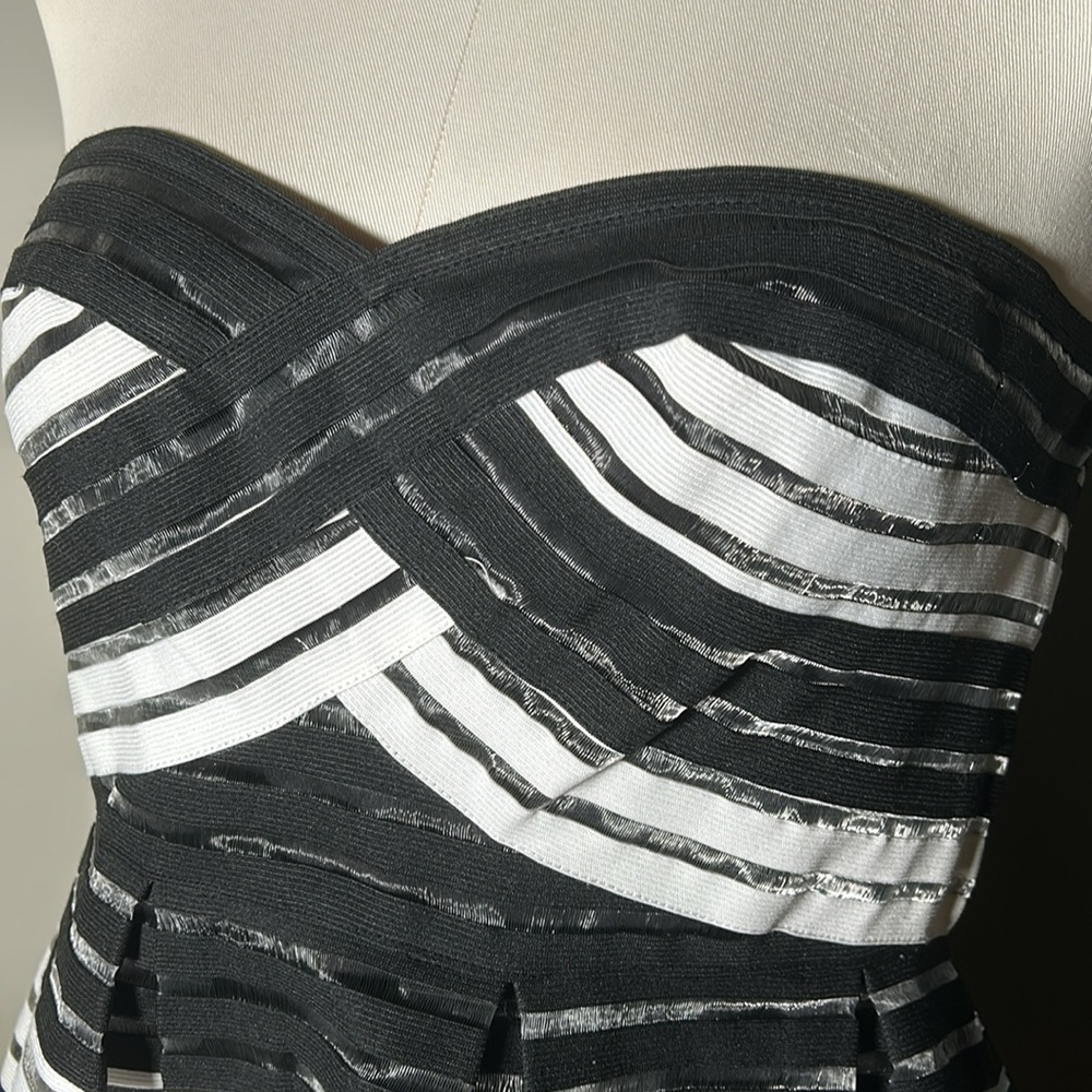 Bandage Cupcake Dress - Picture 2 of 2